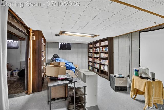 17125 Lennane, Redford, MI 48240