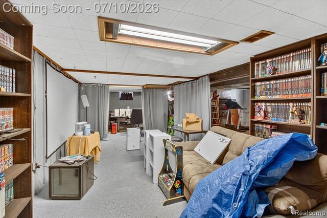 17125 Lennane, Redford, MI 48240