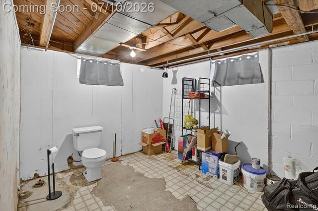 17125 Lennane, Redford, MI 48240