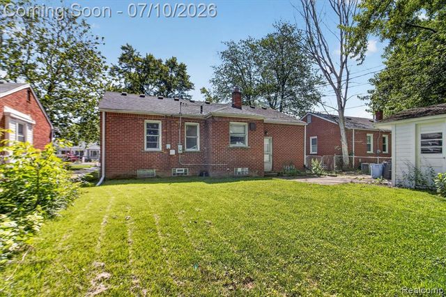 17125 Lennane, Redford, MI 48240