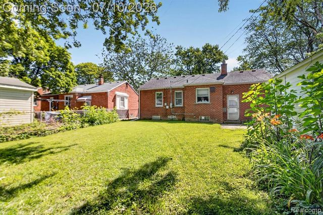 17125 Lennane, Redford, MI 48240