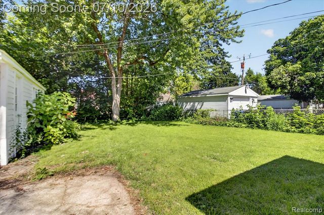 17125 Lennane, Redford, MI 48240