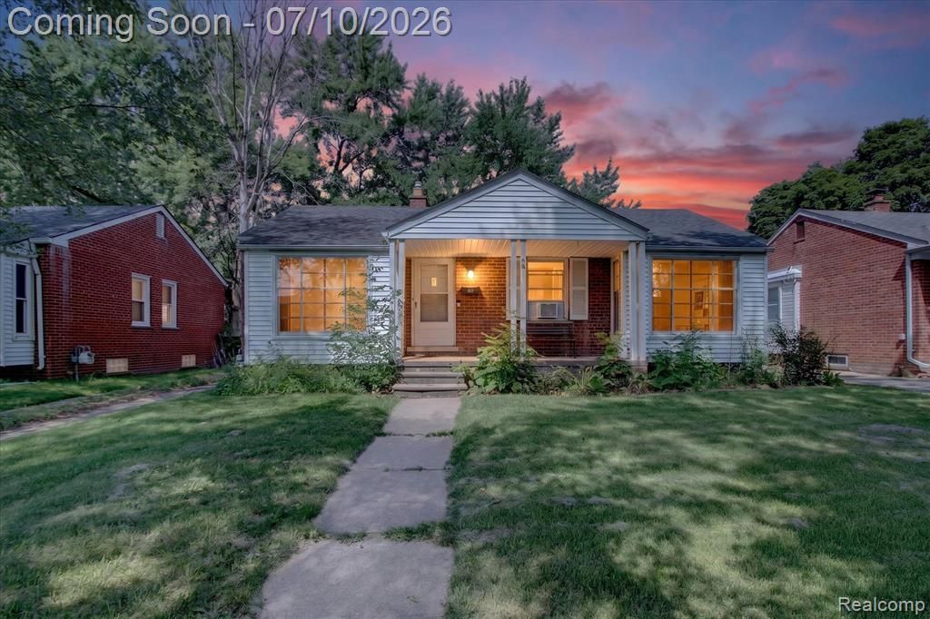 17125 Lennane, Redford, MI 48240