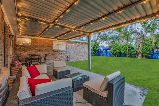 11011 Sagewillow Lane, Houston, TX 77089