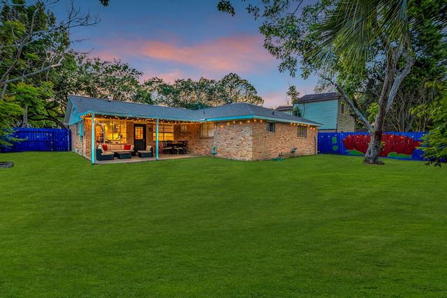 11011 Sagewillow Lane, Houston, TX 77089