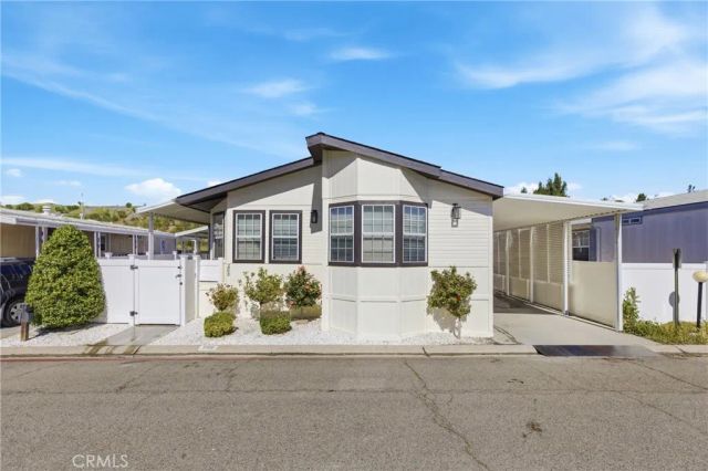 4901 Green River 288, Corona, CA 92880