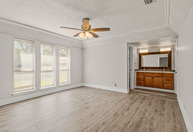 325 Kimberly Drive, Mesquite, TX 75149