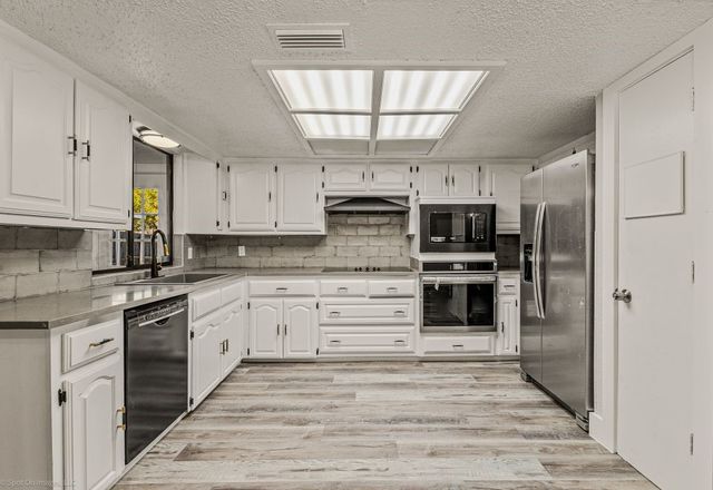 325 Kimberly Drive, Mesquite, TX 75149