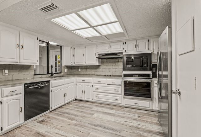 325 Kimberly Drive, Mesquite, TX 75149