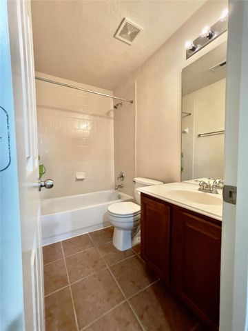 3514 Leaf Vines Drive, Spring, TX 77386