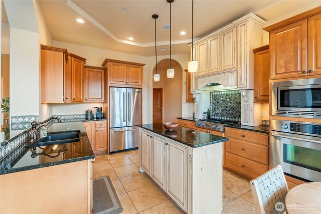 502 Desert Canyon Boulevard, Orondo, WA 98843