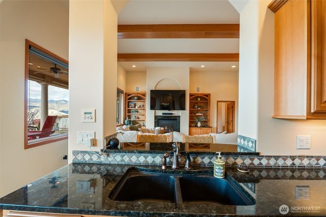 502 Desert Canyon Boulevard, Orondo, WA 98843