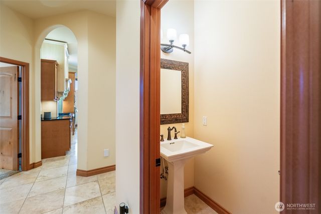 502 Desert Canyon Boulevard, Orondo, WA 98843