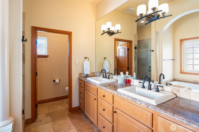 502 Desert Canyon Boulevard, Orondo, WA 98843