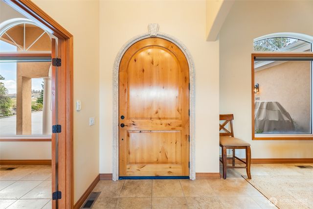 502 Desert Canyon Boulevard, Orondo, WA 98843