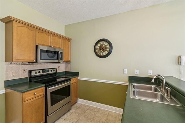 2530 Rosehill Circle, Lithia Springs, GA 30122