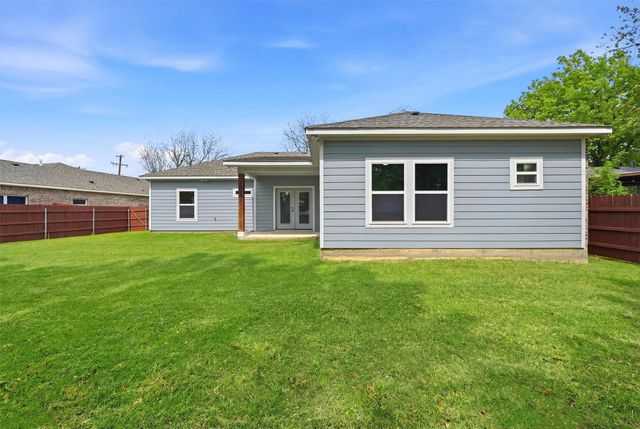 1015 Holiday, Sherman, TX 75090