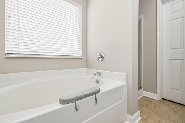 2177 Erin Ln, Mount Juliet, TN 37122