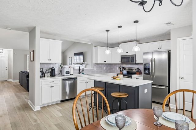 2177 Erin Ln, Mount Juliet, TN 37122