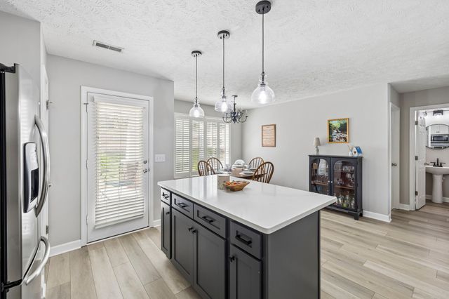 2177 Erin Ln, Mount Juliet, TN 37122