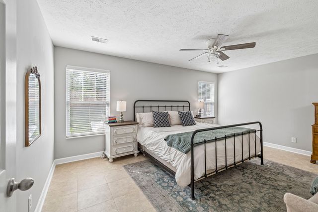 2177 Erin Ln, Mount Juliet, TN 37122