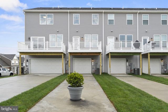 63 ANTHEM ST, Ranson, WV 25438