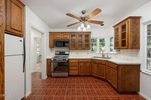 321 S Griffith Park Drive, Burbank, CA 91506