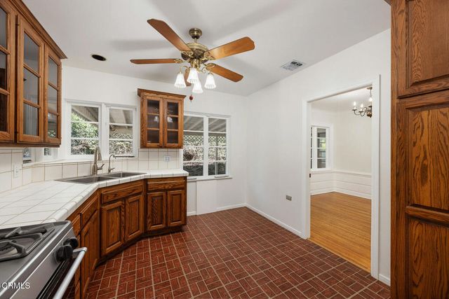 321 S Griffith Park Drive, Burbank, CA 91506