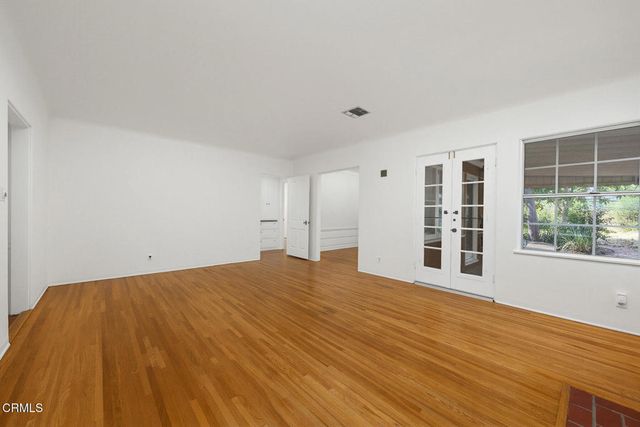 321 S Griffith Park Drive, Burbank, CA 91506