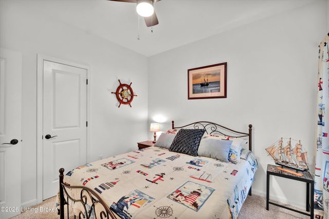 10051 Windcrest Farms Ln, Louisville, KY 40291