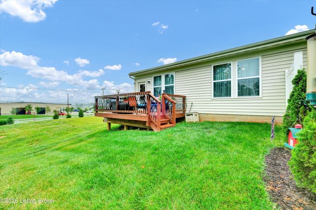10051 Windcrest Farms Ln, Louisville, KY 40291