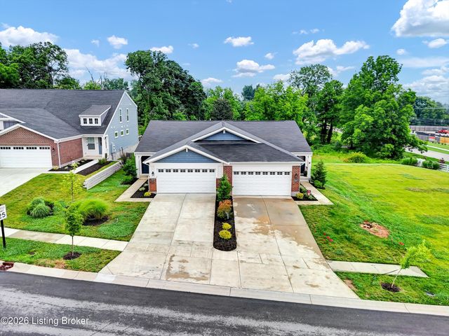 10051 Windcrest Farms Ln, Louisville, KY 40291