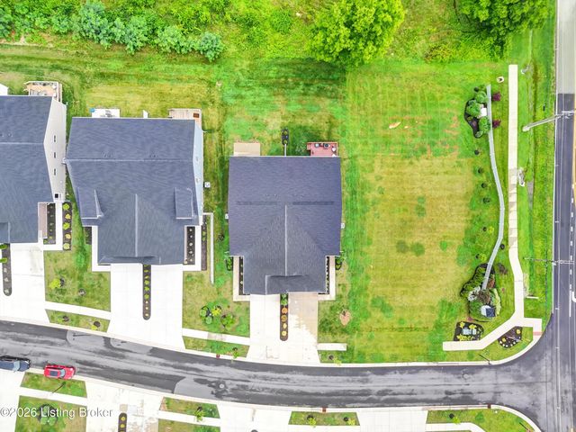 10051 Windcrest Farms Ln, Louisville, KY 40291