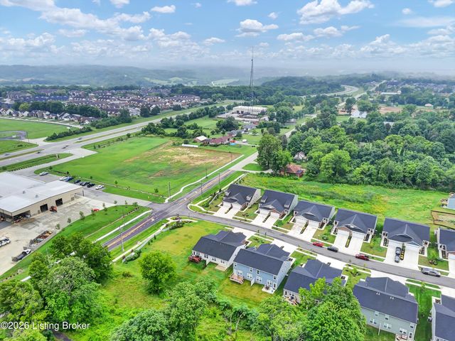 10051 Windcrest Farms Ln, Louisville, KY 40291