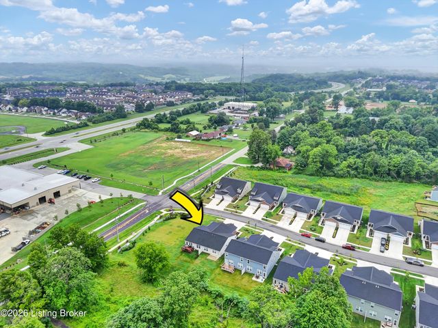 10051 Windcrest Farms Ln, Louisville, KY 40291