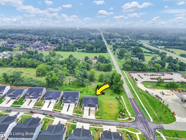 10051 Windcrest Farms Ln, Louisville, KY 40291