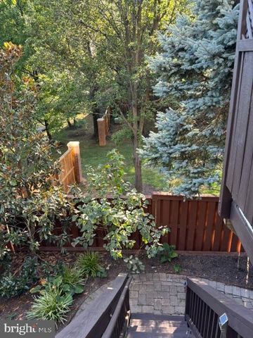 1816 BRENTRIDGE ST, Vienna, VA 22182