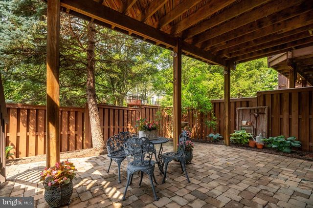 1816 BRENTRIDGE ST, Vienna, VA 22182