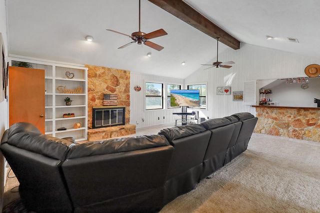 3902 Savell Drive, Baytown, TX 77521