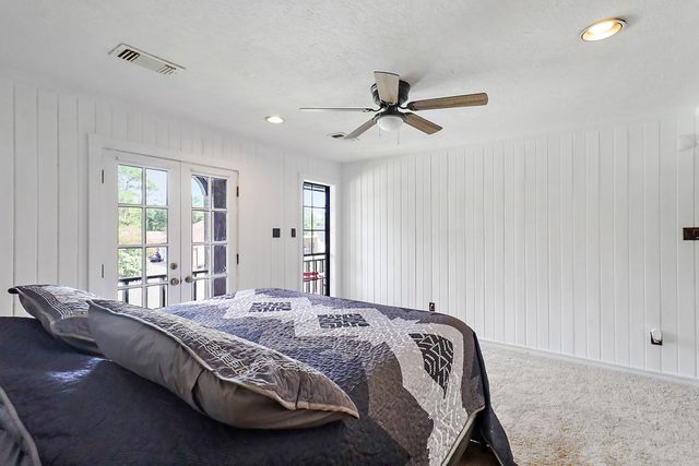 3902 Savell Drive, Baytown, TX 77521