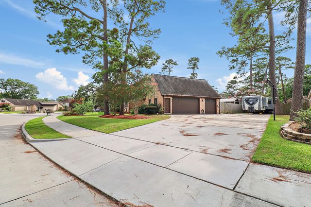 3902 Savell Drive, Baytown, TX 77521