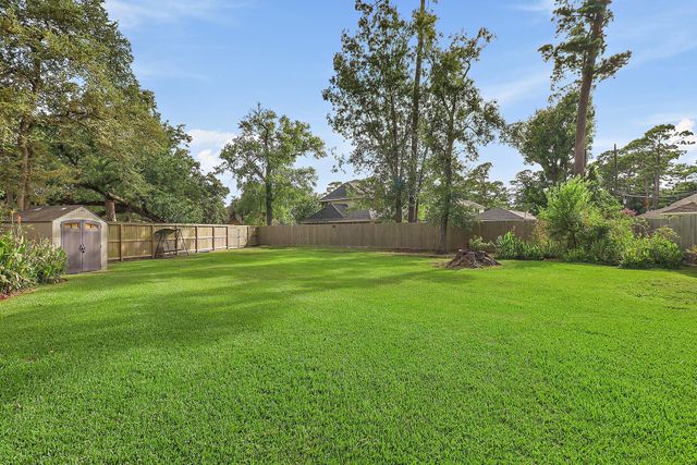 3902 Savell Drive, Baytown, TX 77521