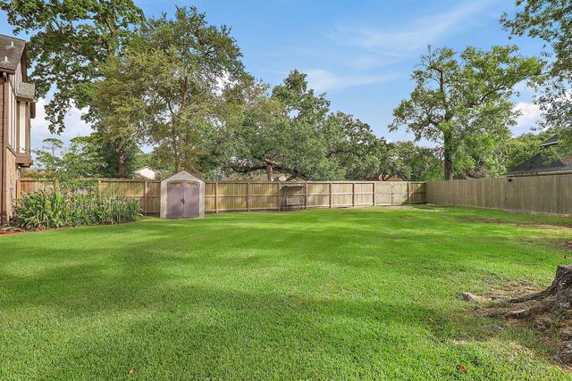 3902 Savell Drive, Baytown, TX 77521