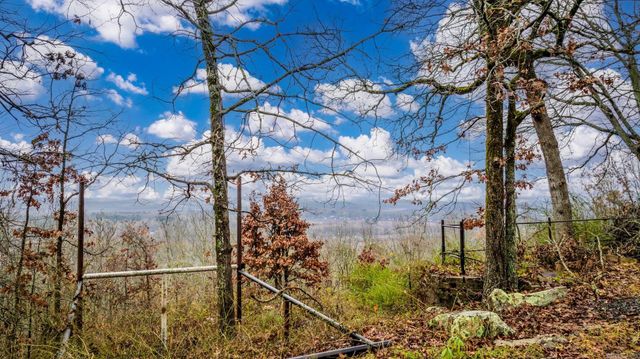 92 Scenic Hill Road, Conway, AR 72034