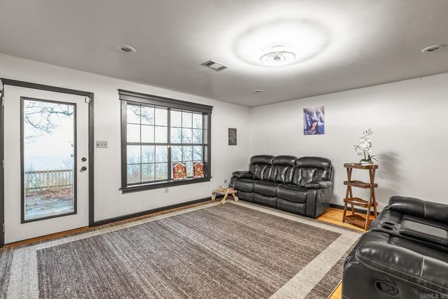 92 Scenic Hill Road, Conway, AR 72034