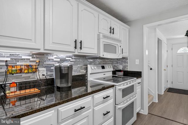 7915 KINGS BENCH PL, Pasadena, MD 21122