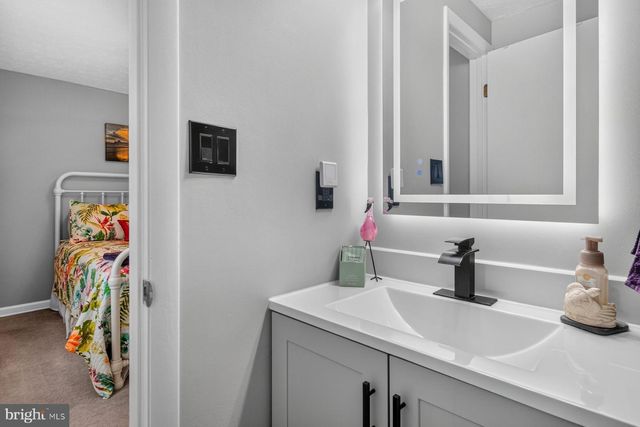 7915 KINGS BENCH PL, Pasadena, MD 21122