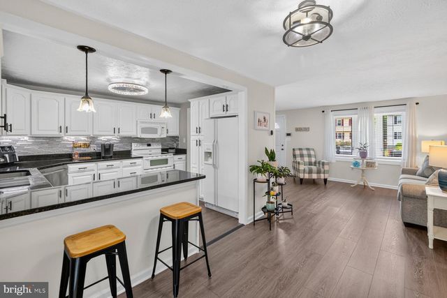 7915 KINGS BENCH PL, Pasadena, MD 21122