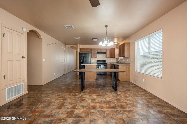 4486 Camino Dos Vidas, Las Cruces, NM 88012