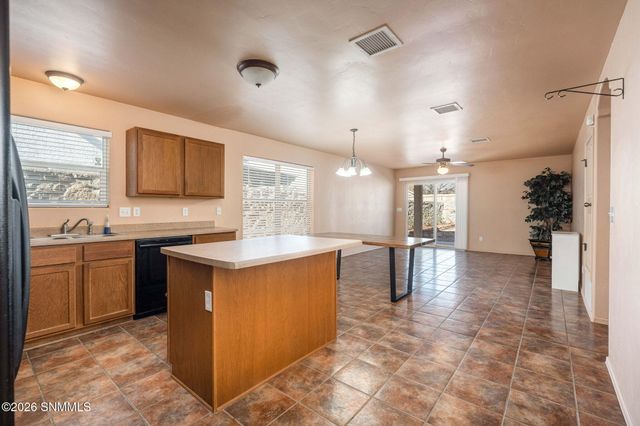 4486 Camino Dos Vidas, Las Cruces, NM 88012